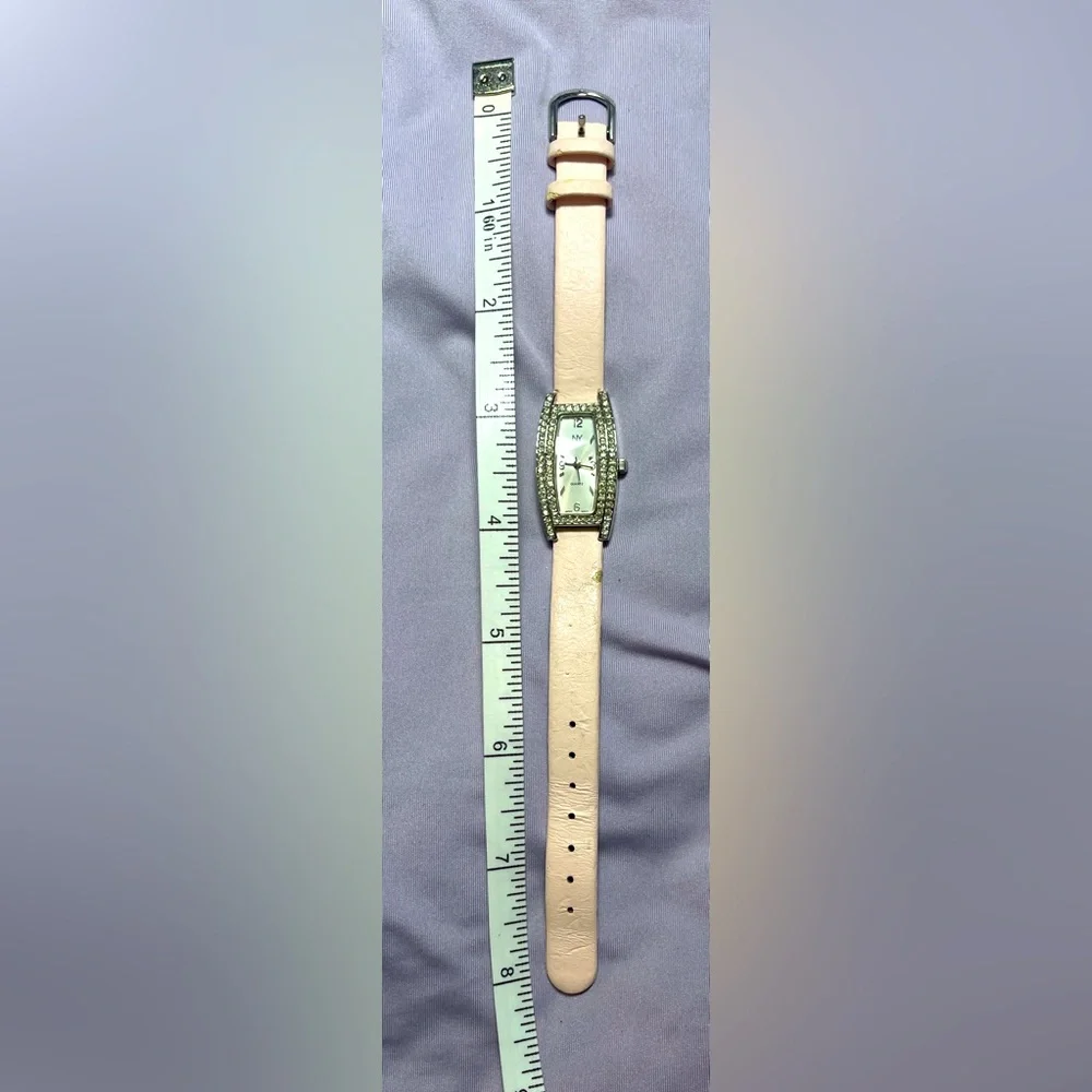 NY Analog Wristwatch Buckle Band Quartz Movement